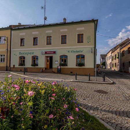 Penzion A Restaurace U Vladare Toužim Eksteriør billede