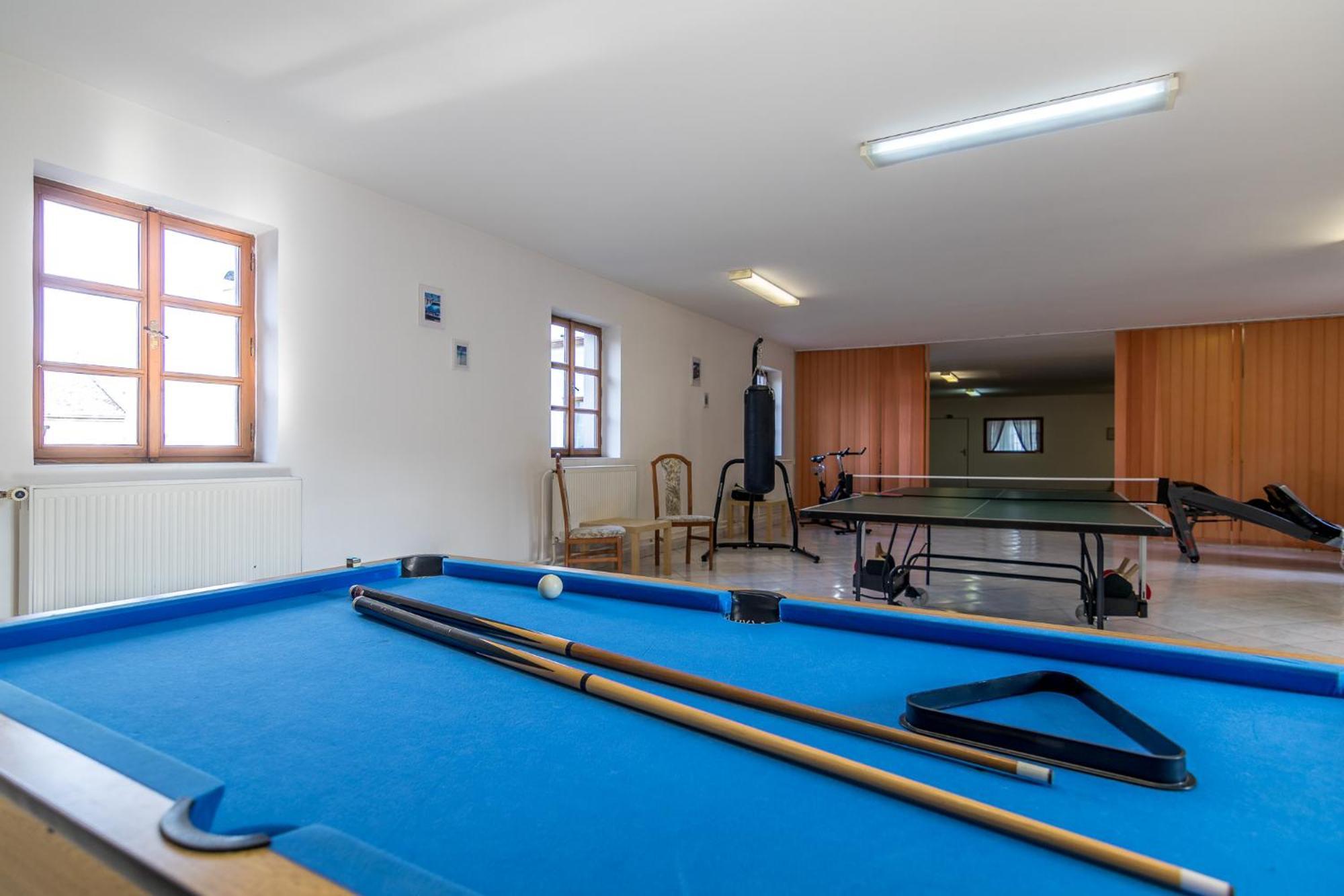 Penzion A Restaurace U Vladare Toužim Eksteriør billede